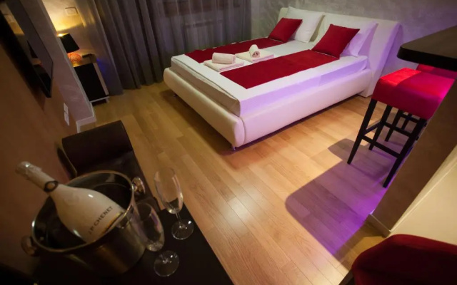 Gentleman Dog Apartment