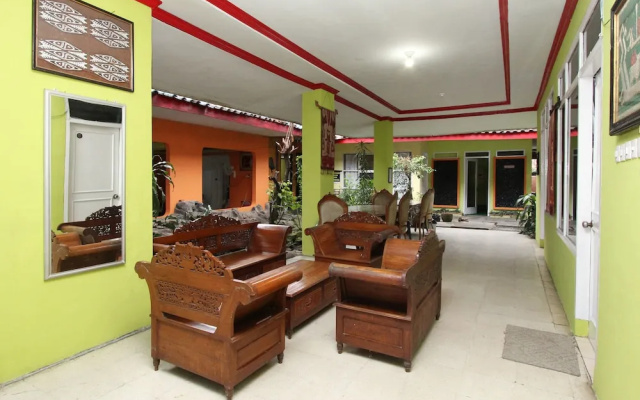 Hotel Parahiyangan By OYO Rooms
