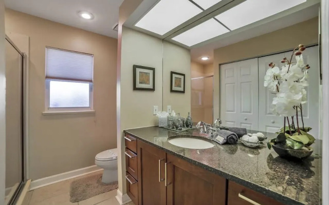 Lamplighter Ct Home