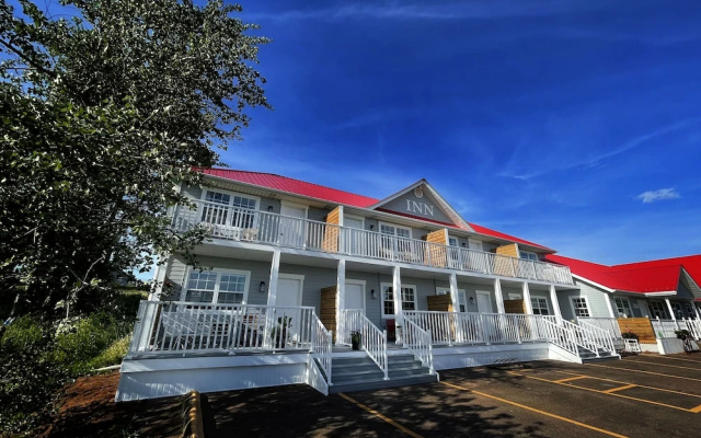 Gateway to Greenwich Suites