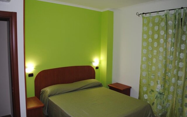 Отель B&b Insula Portus Фьюмичино комната для гостей