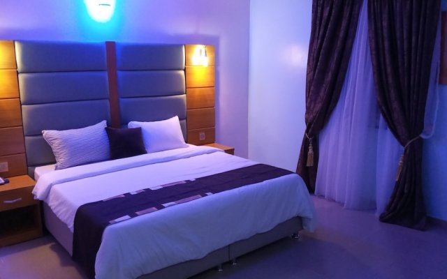 Отель De'Bliss Gold Hotel & Suite Нигерия, г. Бенин - отзывы, цены и фото номеров - забронировать отель De'Bliss Gold Hotel & Suite онлайн комната для гостей