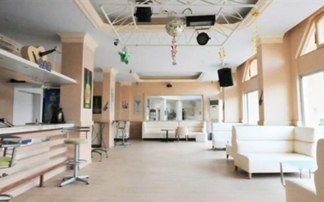 Selen Hotel Icmeler