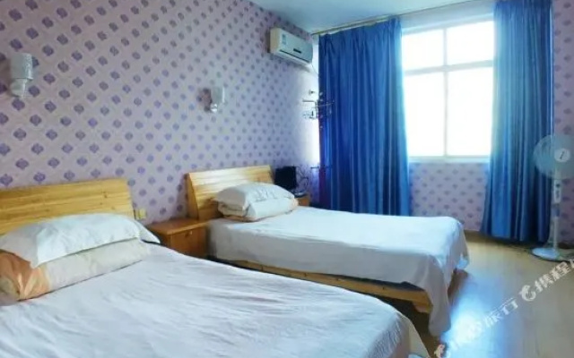 Huating Hostel