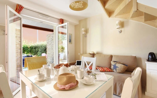 Maisonette in Aigues-mortes Near Flamingos