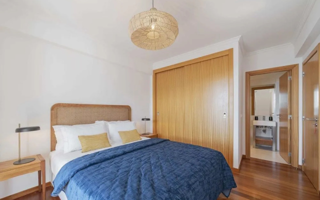 Duplex With sea and Mountain Views, Casa do Castelo