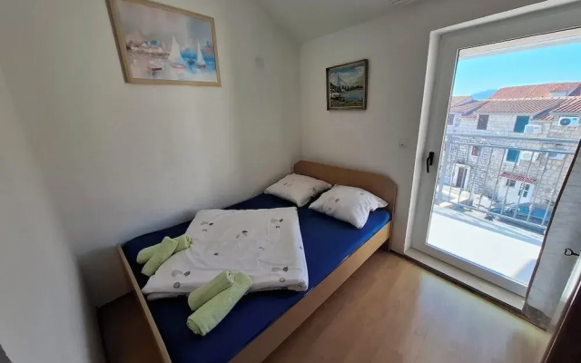 Apartments Kastilac with sea view