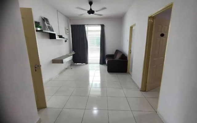 SWEET DREAM HOME 20PAX 3-Storey 5R5B SITIAWAN
