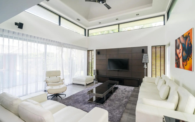 Diamond 273 - Modern 4 bedroom private pool in Bangtao