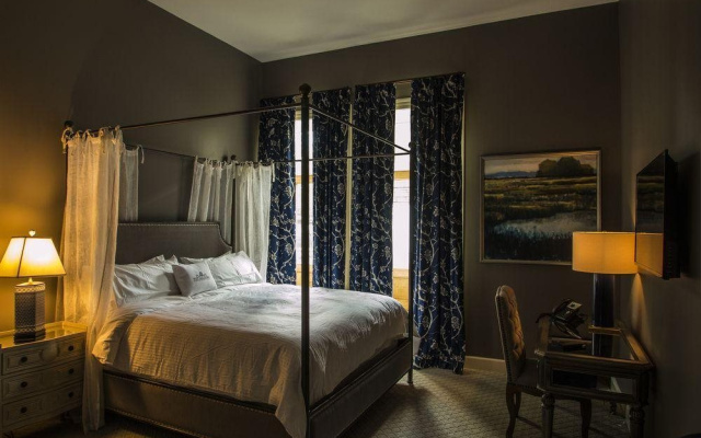 The Meadows Hotel