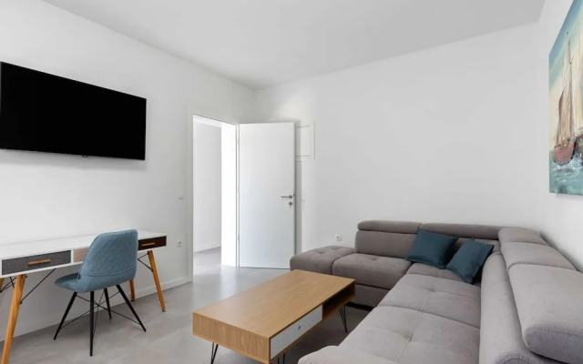 Holiday Home in Vir Near sea Beach
