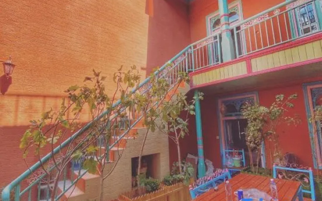 Waiting for Jianglai B&B