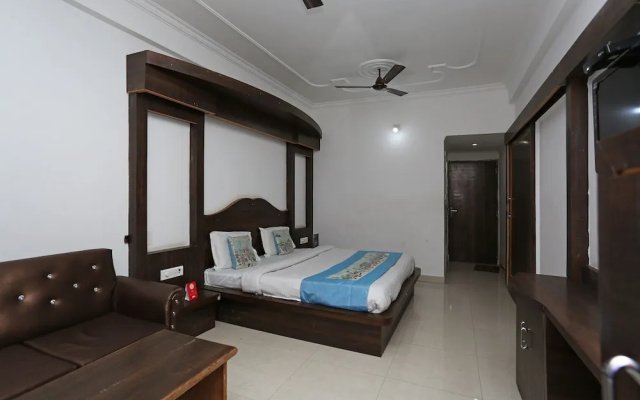 OYO 5239 Hotel Satya Shree