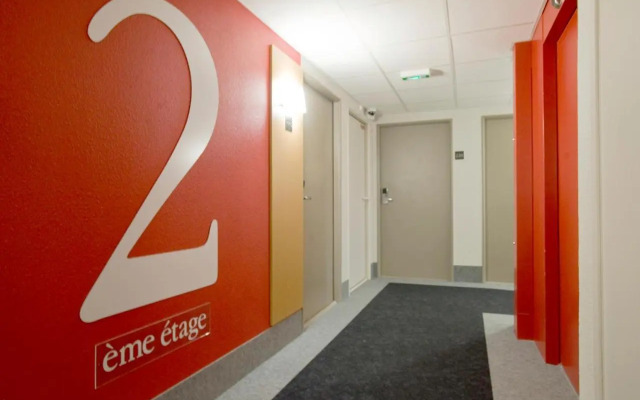B&B HOTEL Grenoble Université 1