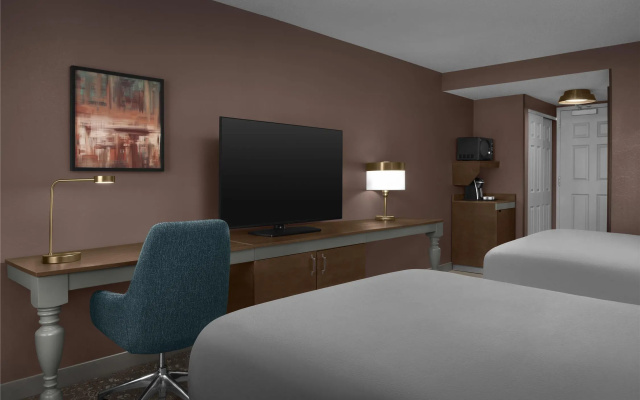 Hilton Garden Inn Westbury