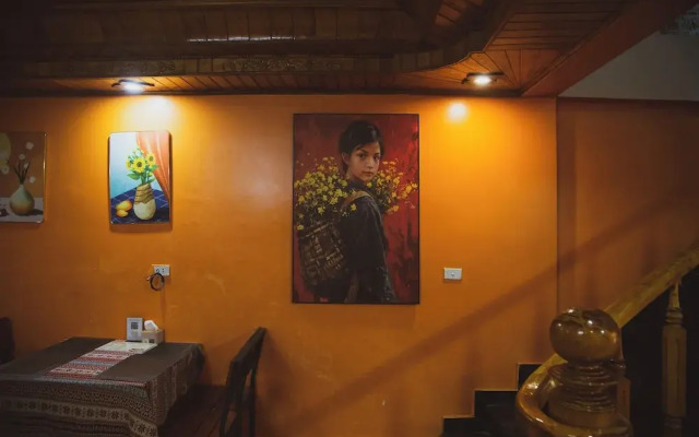 Sapa Central House