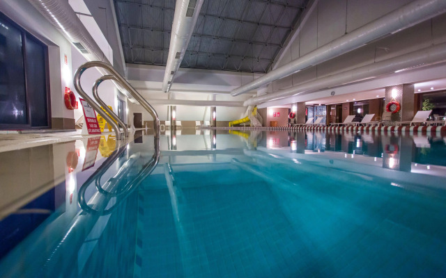 Taksim International Abant Palace Oteli