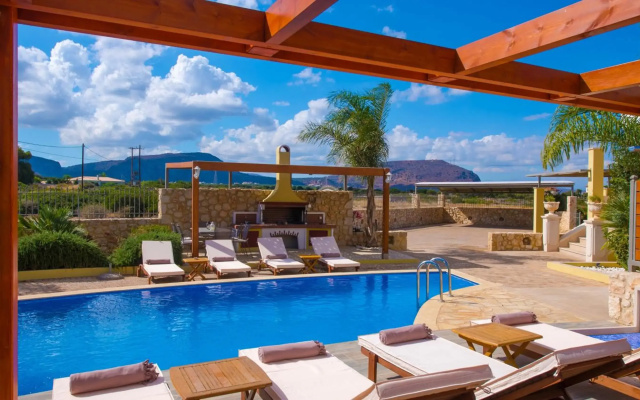 Sunshine Villa with Private Pool by Estia