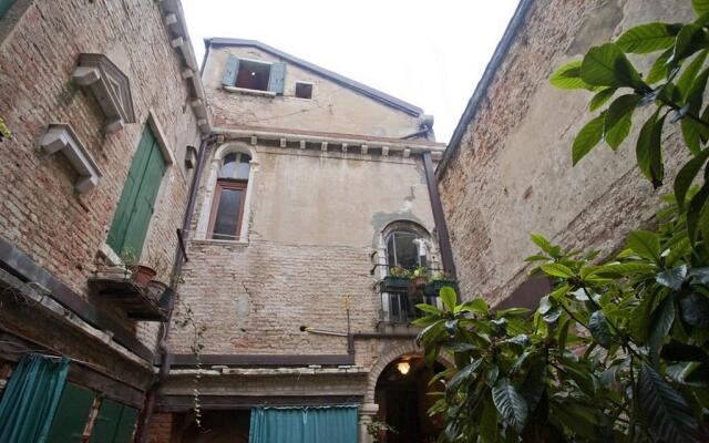 Отель Locappart Cannaregio - Venice City Centre Италия, Венеция - отзывы, цены и фото номеров - забронировать отель Locappart Cannaregio - Venice City Centre онлайн вид на фасад