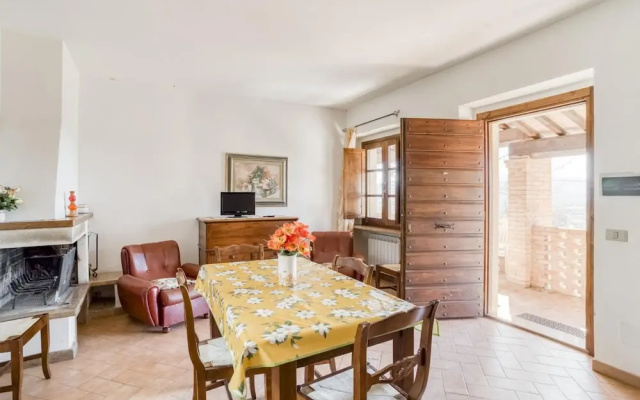 Apartment Near Donatello Sculpture