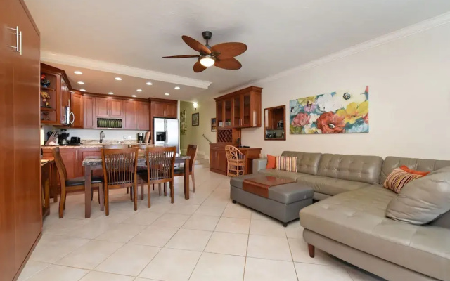 Hale Mahina #b102 1 Bedroom Condo by RedAwning