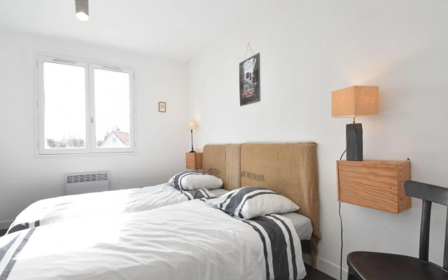 Beautiful Holiday Home in Agon-Coutainville with Garden