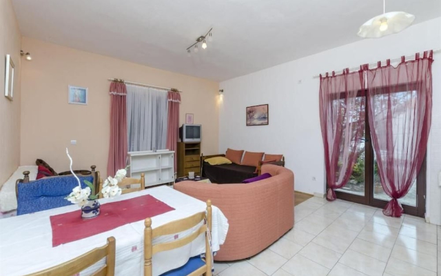 Apartment Zvone