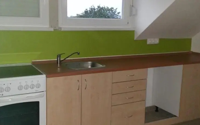 Vivien Balatoni Stúdió Apartmanok
