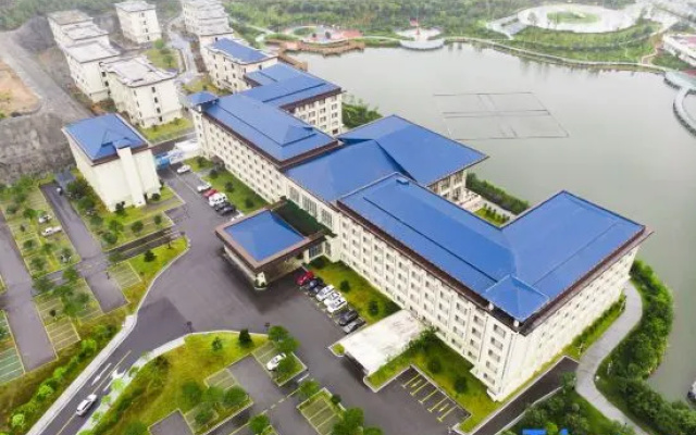 Quannan Yangminghua International Garden Hotel