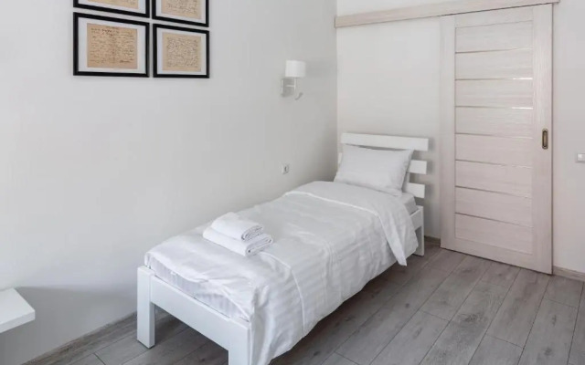 Bookinist apartment
