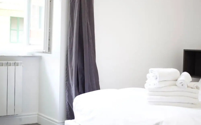 We Love Roma Guesthouse