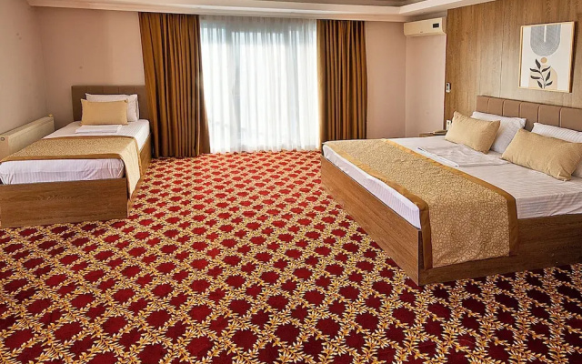 Lion City Otel