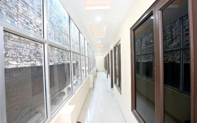 The Golden Palms Hotel & Spa