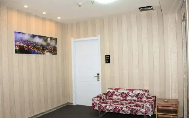 Ji'an Lanjue Business Hotel