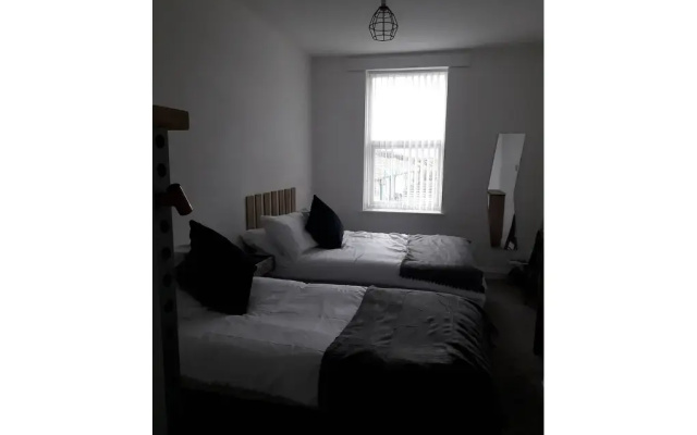 Molyneux Apartments