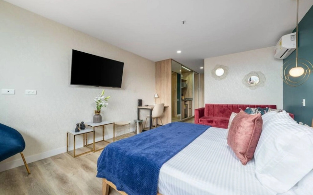 Go Living Suites - 1204