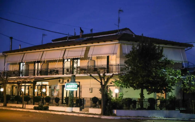Hotel Anixis