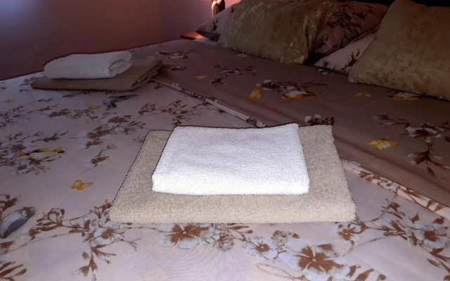 Apartment Slap
