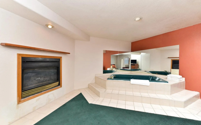 Travel Inn & Suite