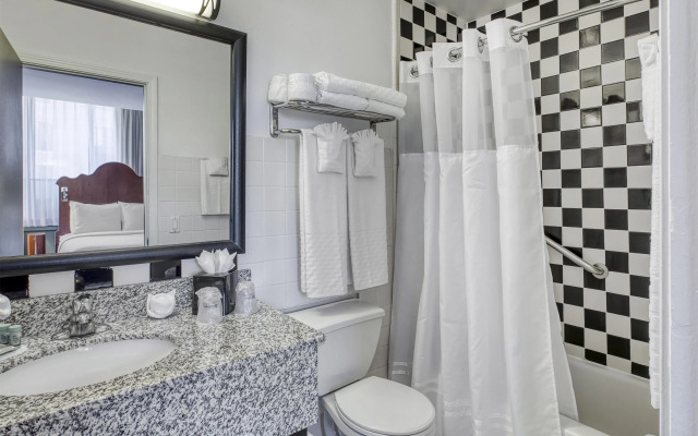 Best Western River North Hotel