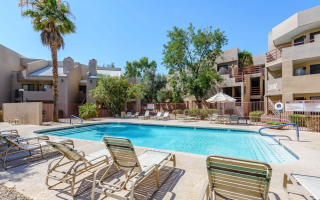 Villa Stone Creek 2 Bedroom Condo by RedAwning