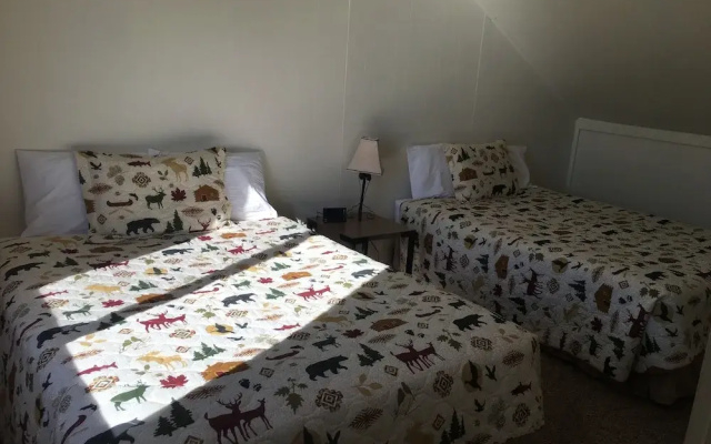 Fife Lake Lodging