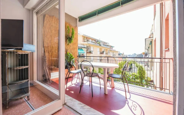 Pesto Home Holiday
