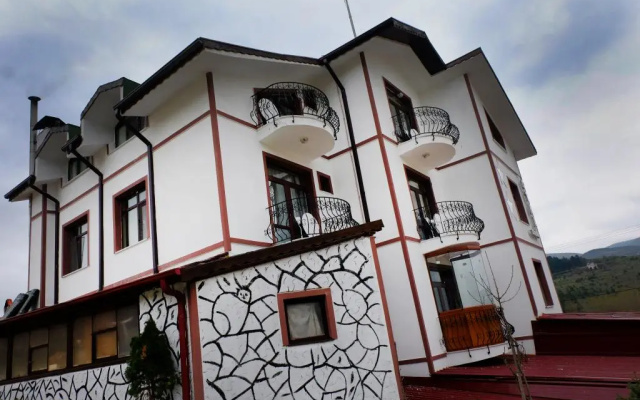 Sarimese Otel