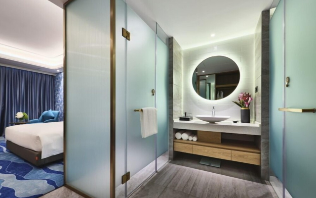 Emerald Bay Hotel