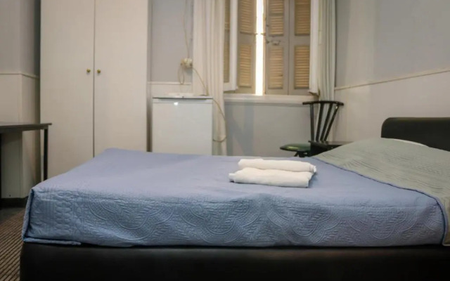 Zorbas Hotel - Hostel