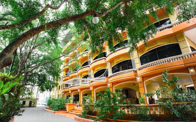 Отель ID Residences Phuket вид на фасад