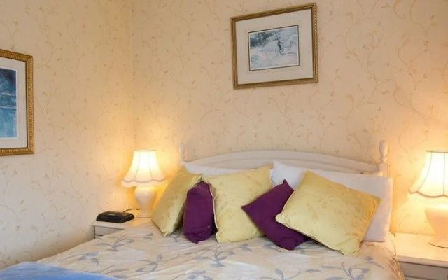 Braeside House