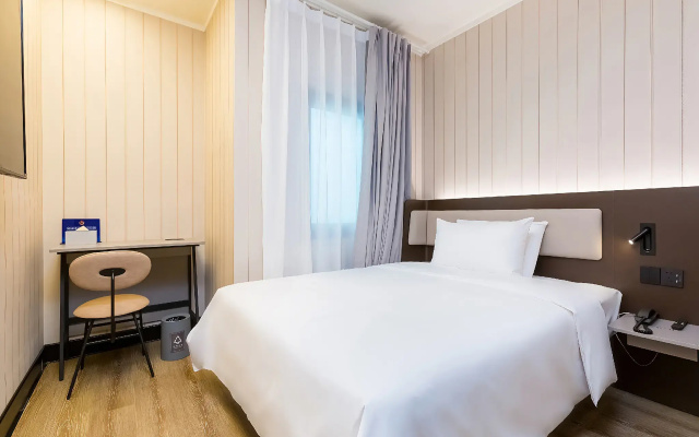 Super 8 Beijing Ao Yun Cun