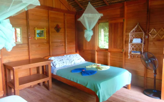 Dolphin Lodge